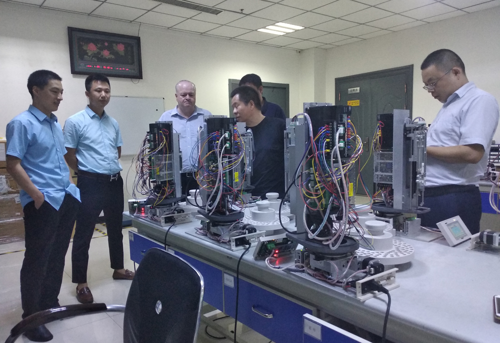 �������{�Յ��^���R�������a(ch��n)܇�g