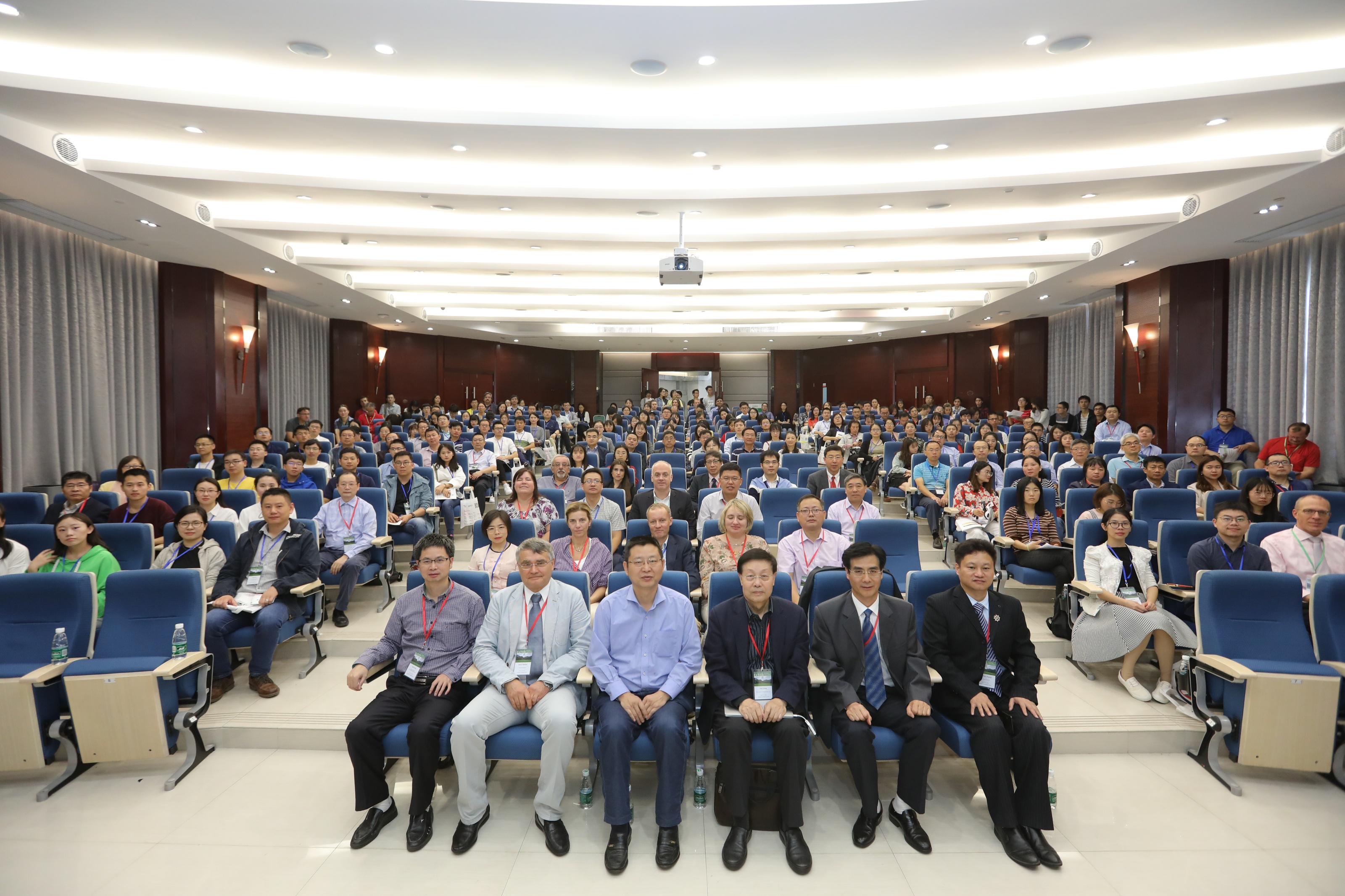 �ڶ�ʮһ�����M(j��n)��ȡ���g(sh��)���H��ӑ��