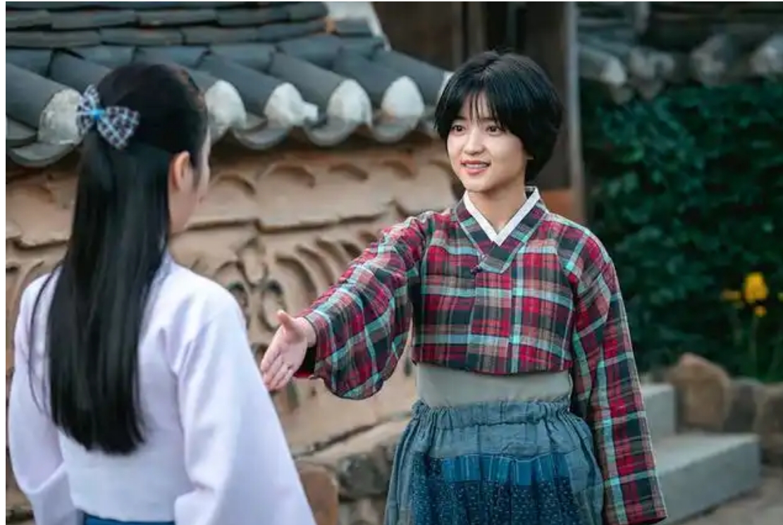 爆款來(lái)襲！金泰梨和辛睿恩主演電視劇《正年》將于10月首播