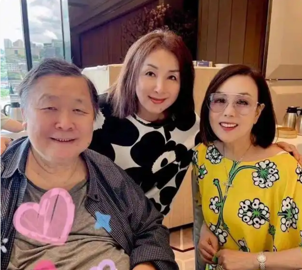 因經(jīng)濟(jì)原因 秦煌與小30歲情人分手