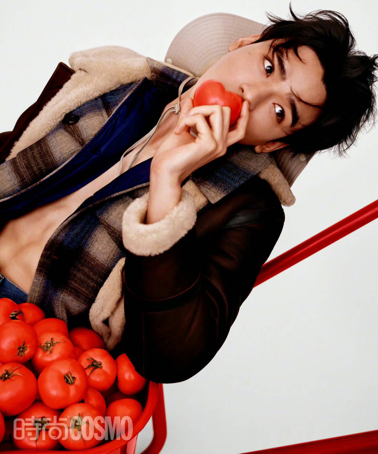 fb57cc7481f42d5f2a507c5cf397d37e_720.png 龔俊時尚COSMO 11月刊封面/芒果體育